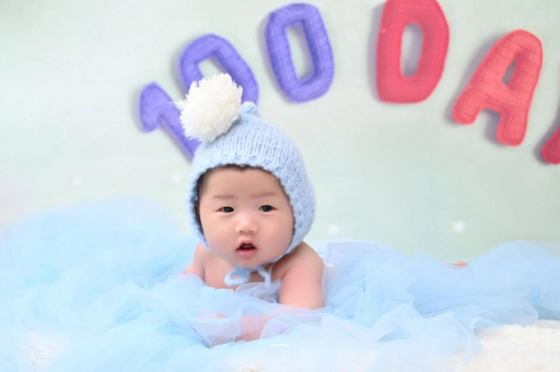 琼海宝宝几个月可以加辅食